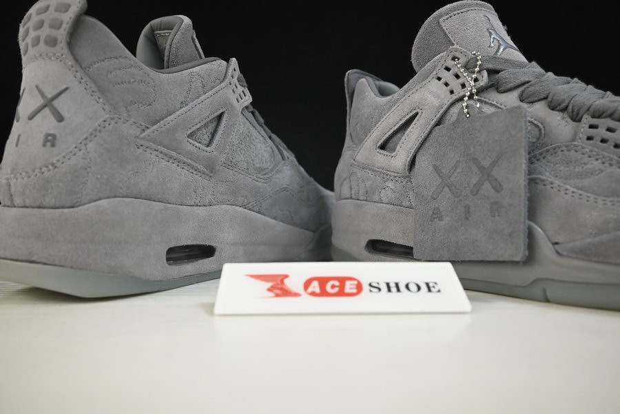 AIR JORDAN 4 RETRO "KAWS" 930155-003