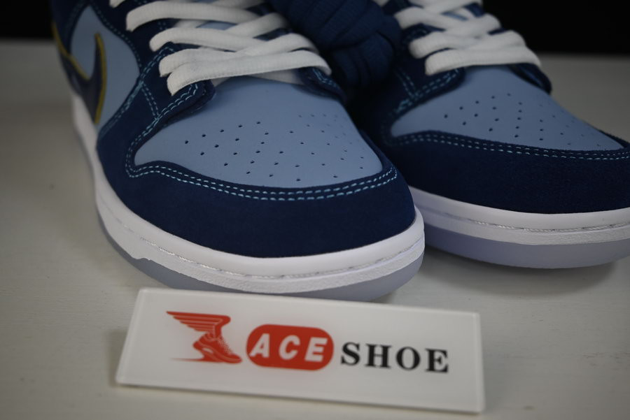 why so sad? x nike sb dunk low dx5549-400