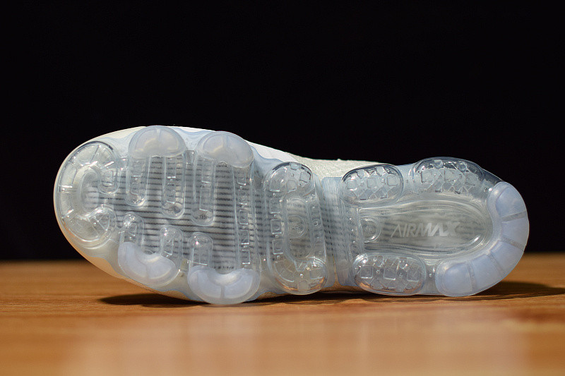 nike air vapormax flyknit 2 white pure platinum 942842-100