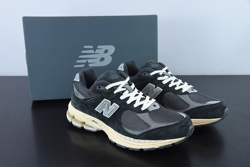 new balance sneaker