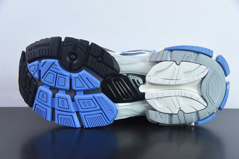 Ba*len*cia*ga runner sneaker