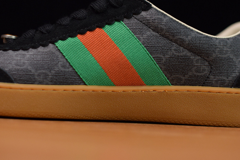 g*u*i jbg leather and suede