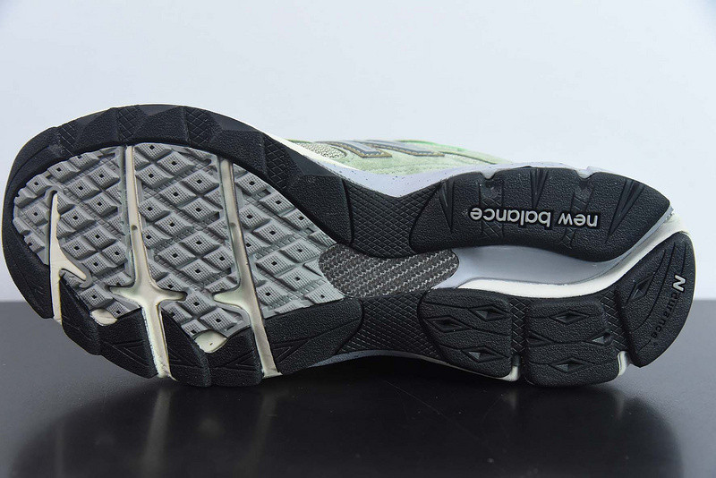 new balance sneaker