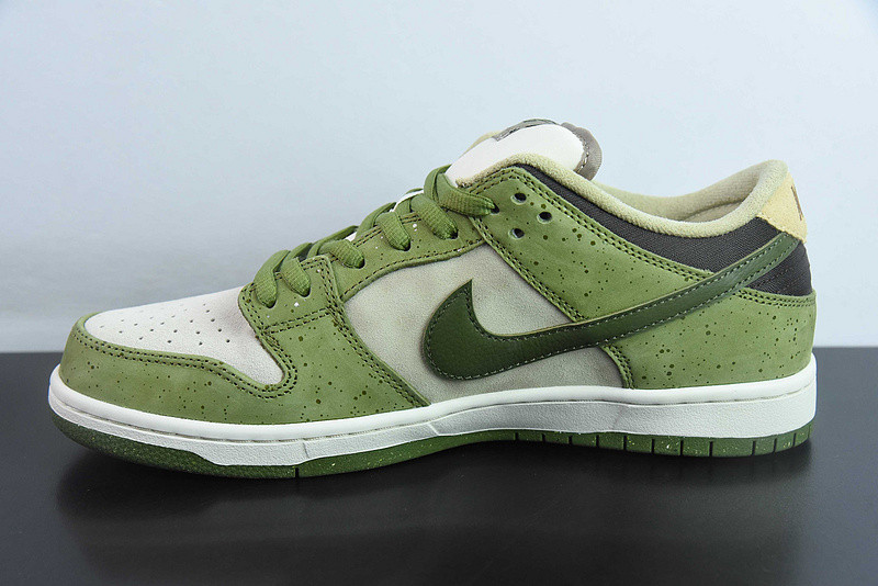Yuto Horigome x Nike SB Dunk Low Asparagus HF8022-300
