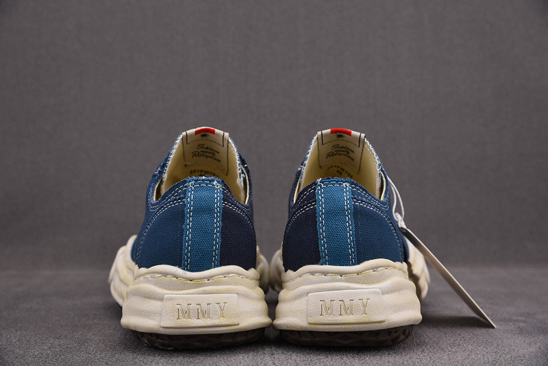 Ma*s*n mihara yasuhiro sneaker