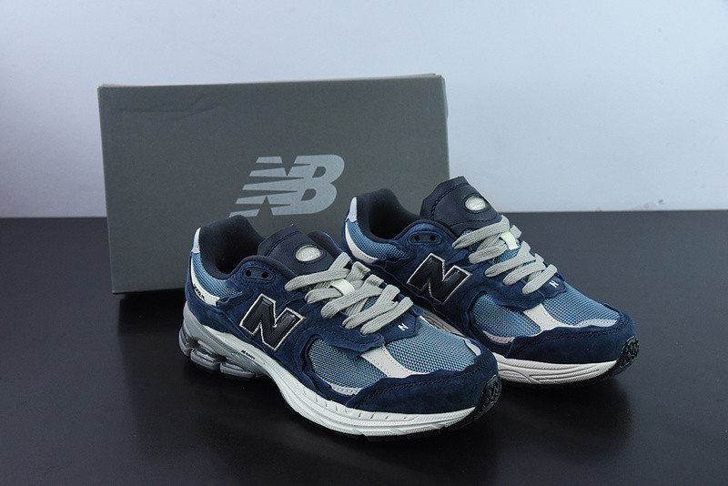new balance sneaker