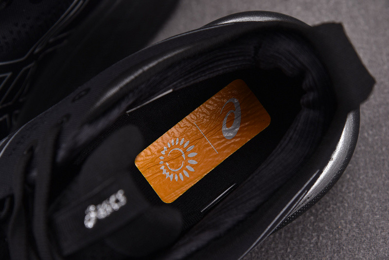 As*ic*s gel-nimbus 25 platinum 